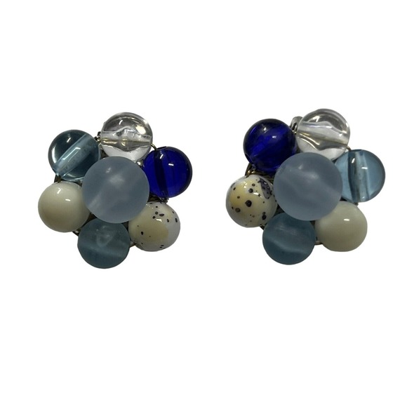 Vintage Clip On Earrings Blue White Cluster Flower Silver Tone - Picture 1 of 7